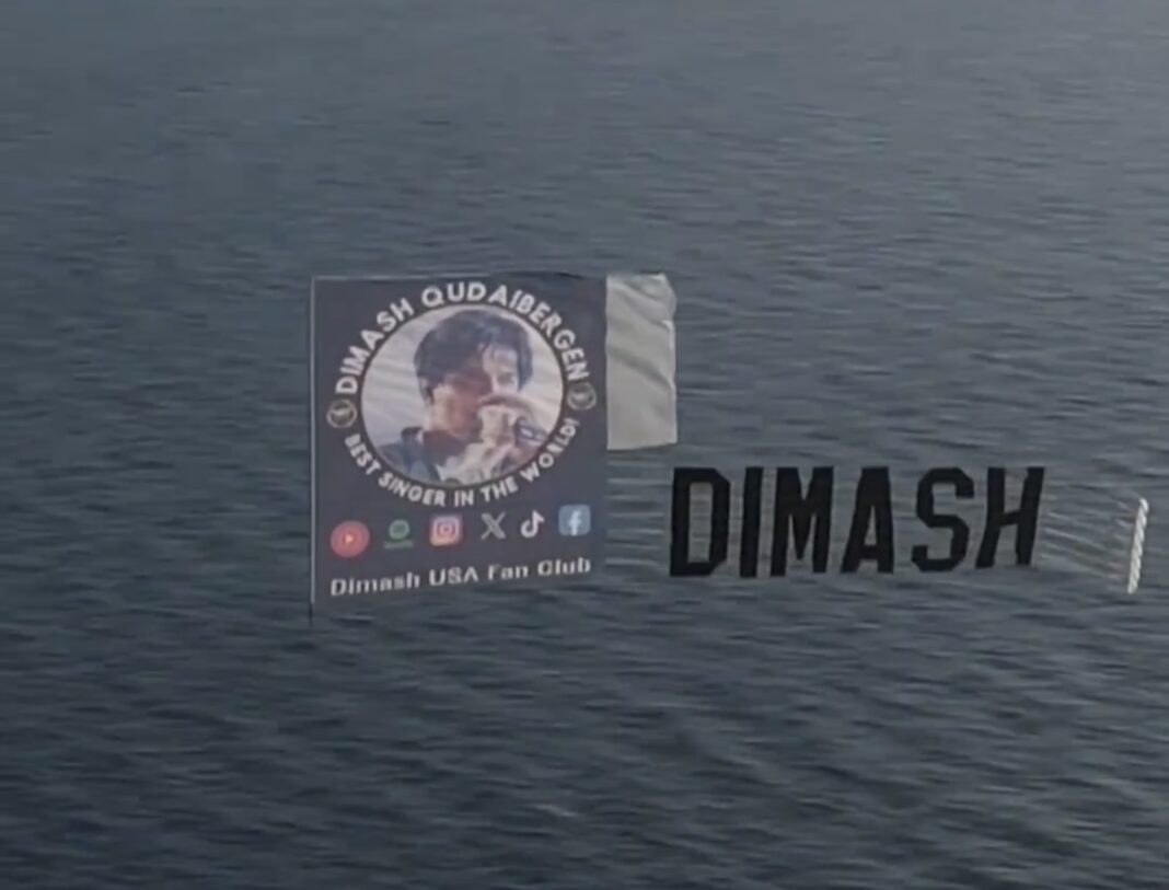 Dimash sur l’océan pacifique